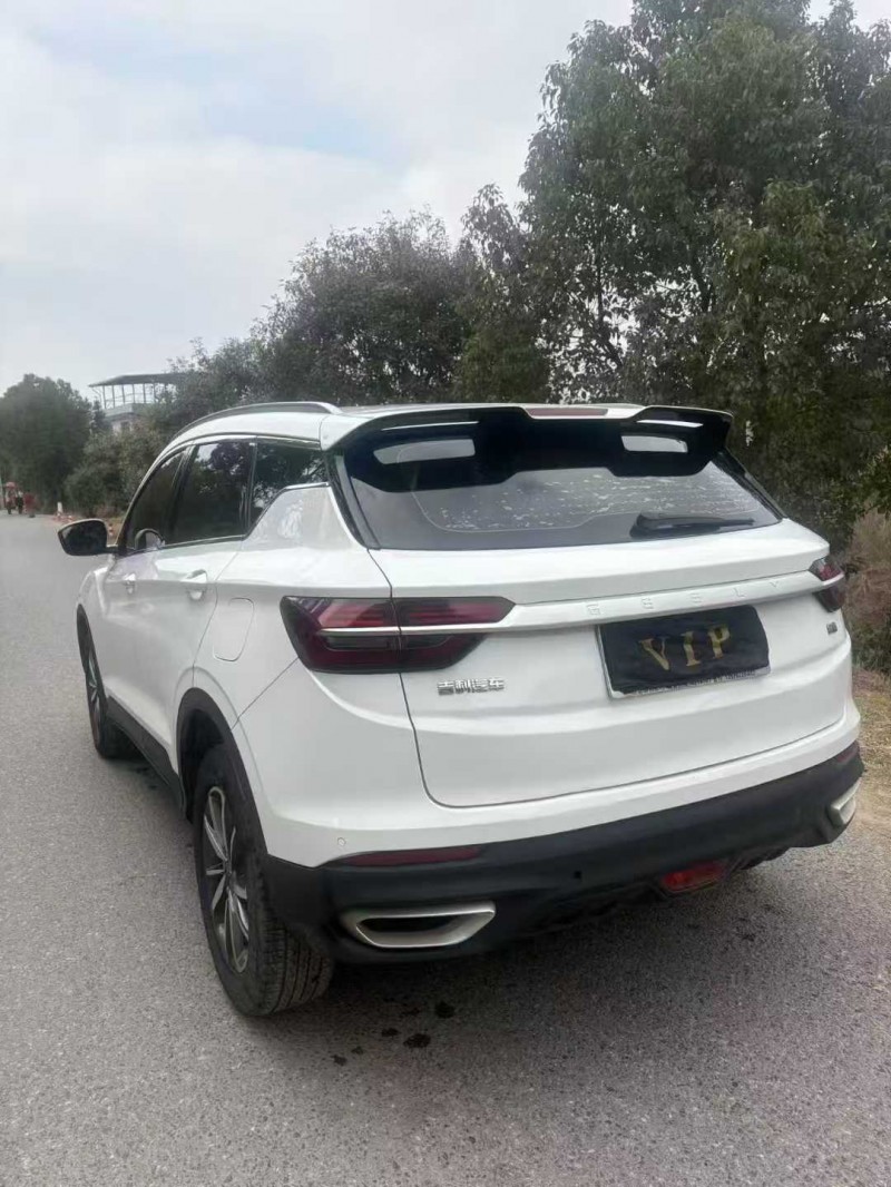 萍乡21年吉利缤越6