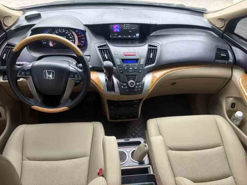 深圳10年本田奥德赛5