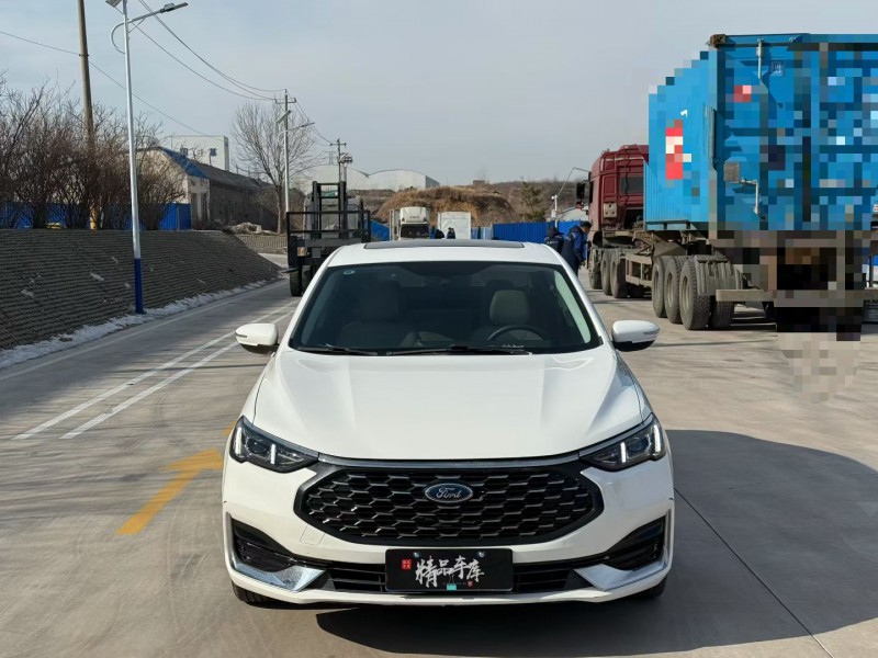 青岛21年福特福睿斯1