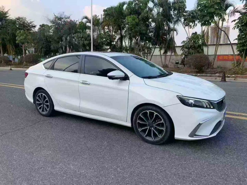 汕头21年吉利缤瑞2