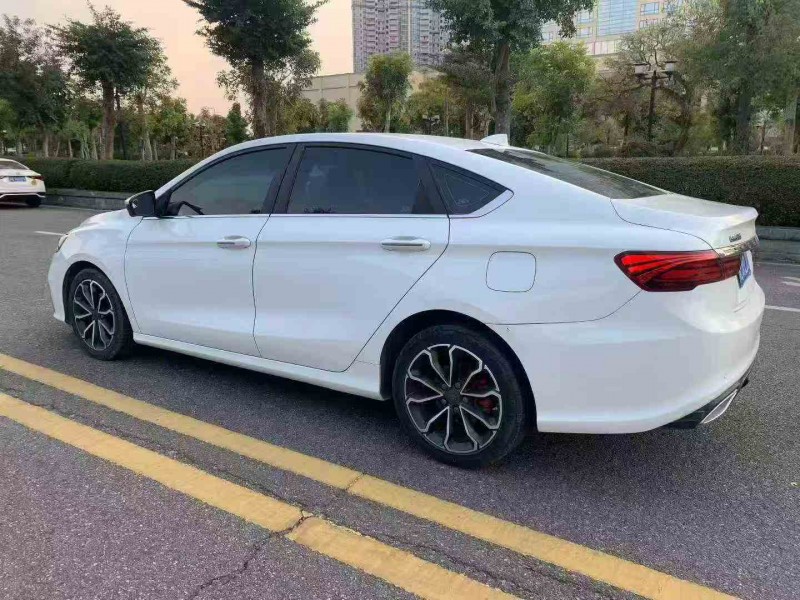 汕头21年吉利缤瑞7