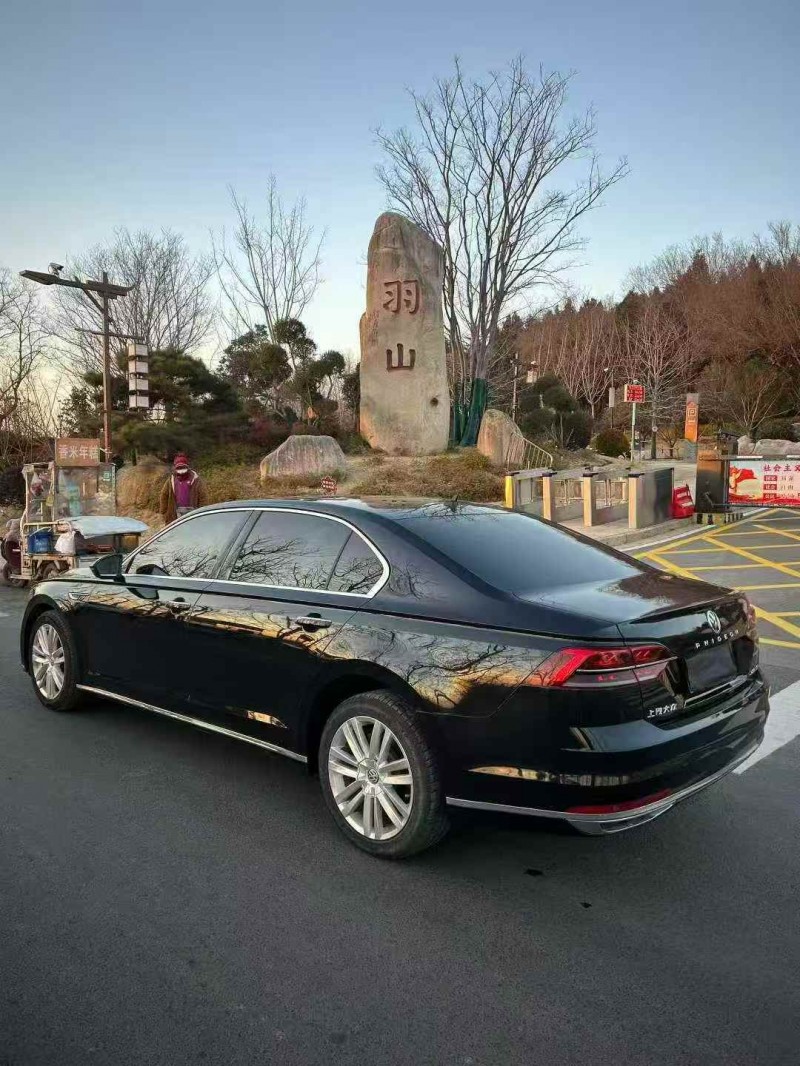 济宁18年大众辉昂7