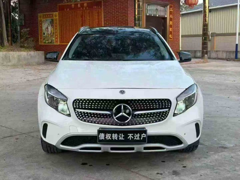 湛江19年奔驰GLA1