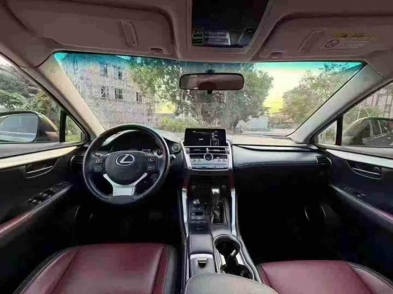 江门18年雷克萨斯NX4