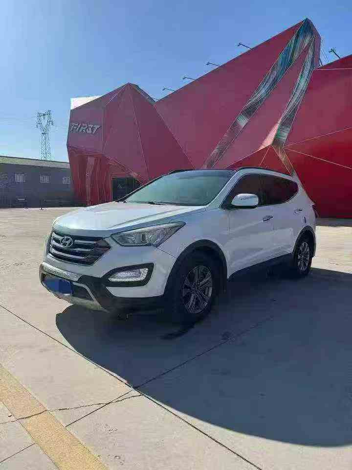 邢台14年现代新胜达3