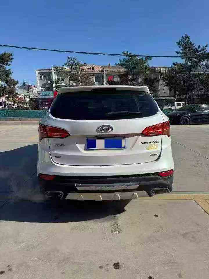 邢台14年现代新胜达9