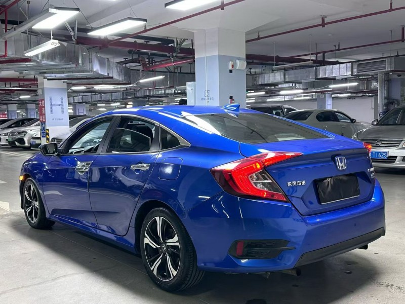 成都19年本田思域7