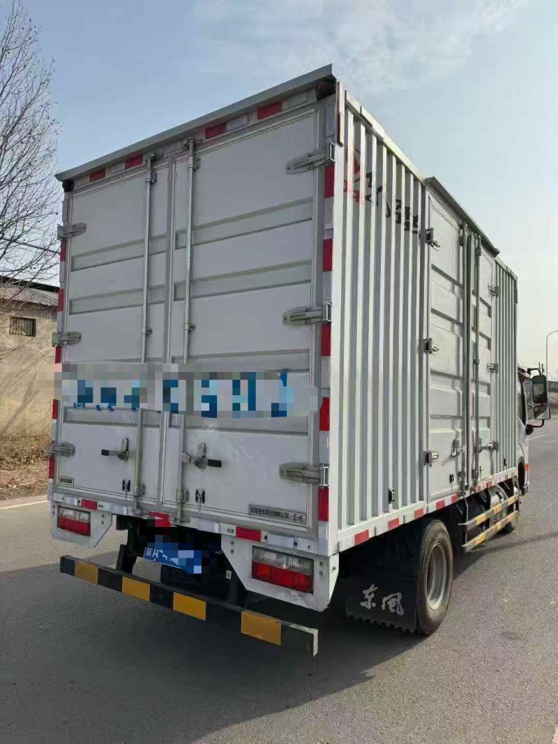 承德25年东风多利卡8