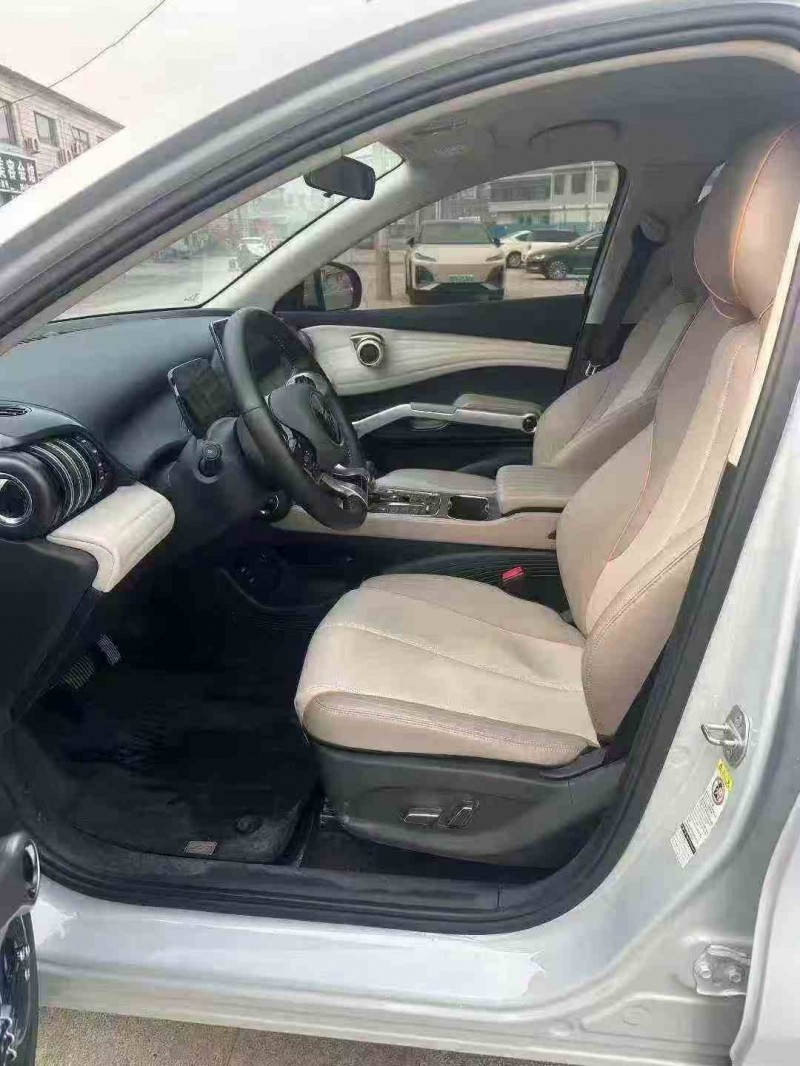 淄博24年比亚迪元4