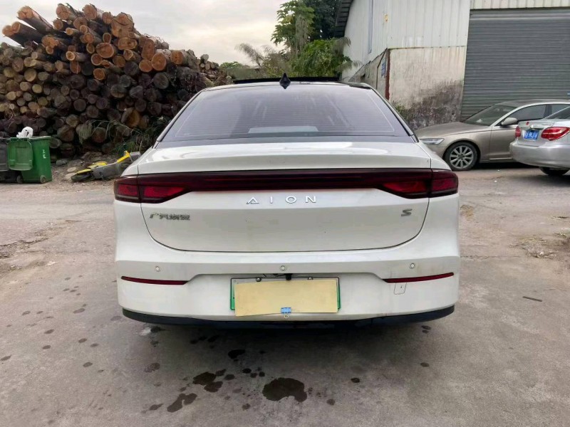 广州23年传祺埃安S8