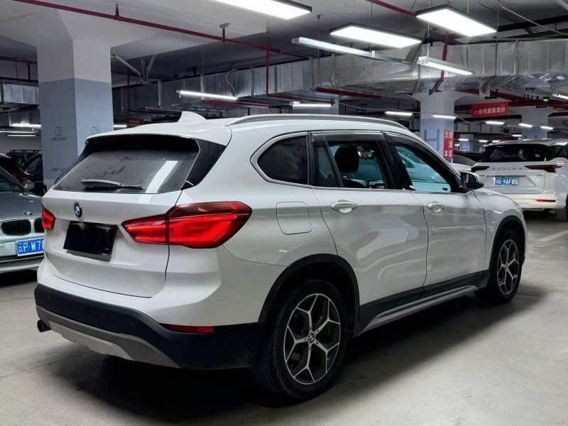 成都17年宝马X16