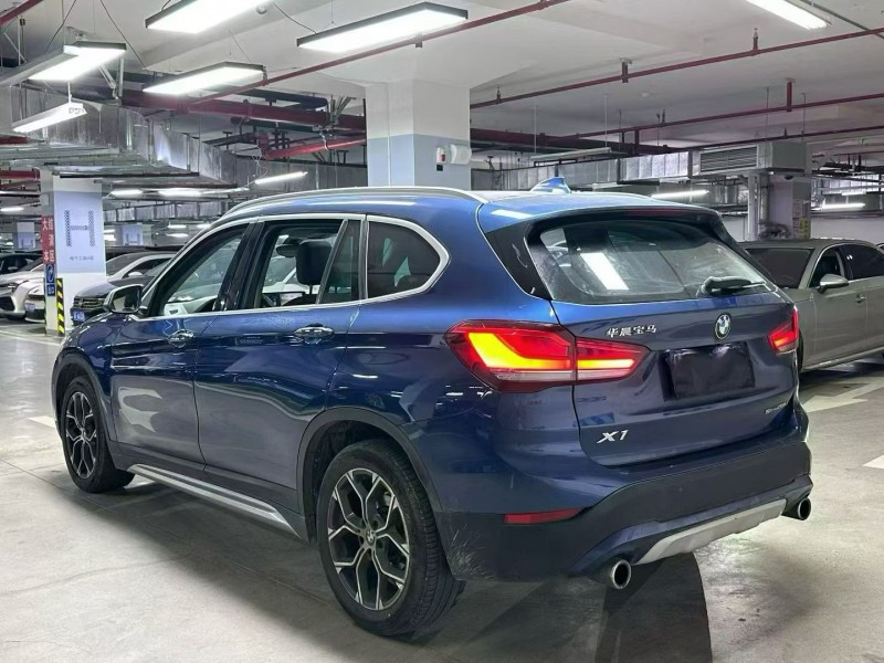 成都21年宝马X16