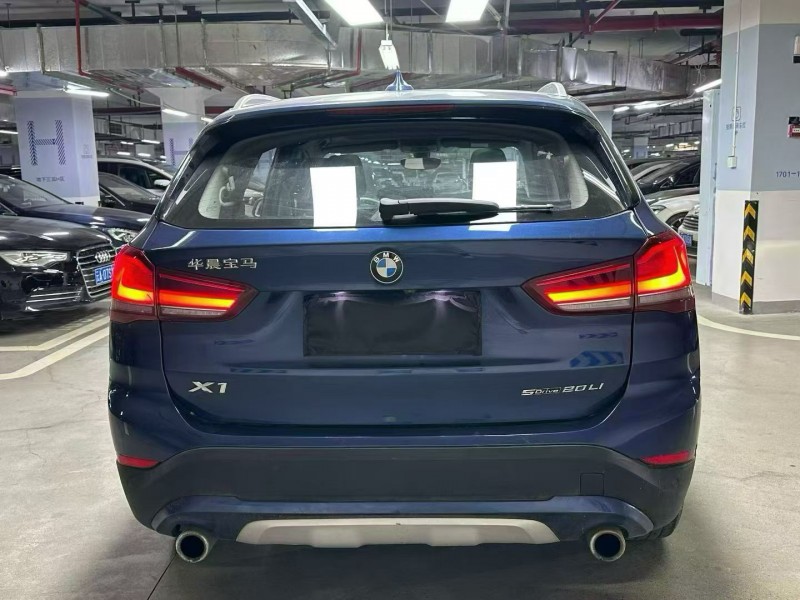成都21年宝马X17