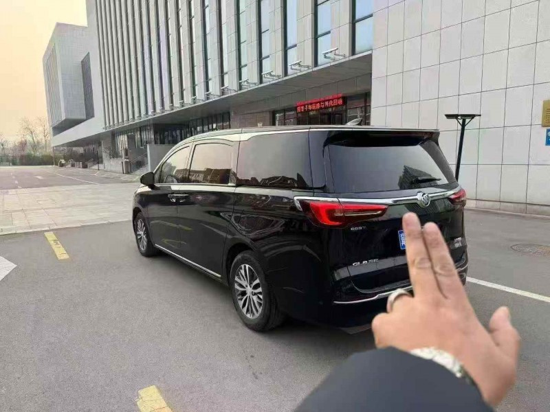 济南22年别克GL88