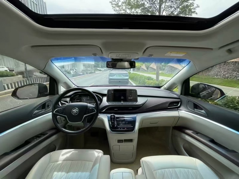 深圳22年别克GL84