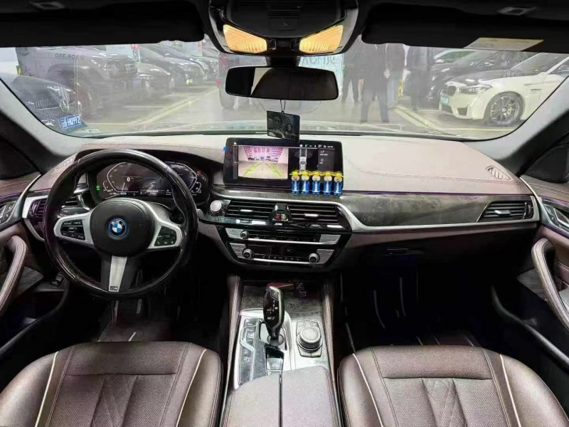 成都22年宝马5系5