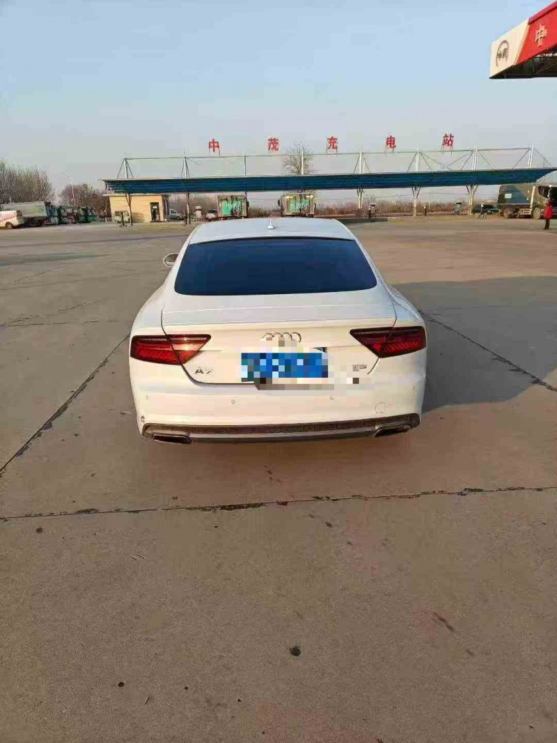 邢台18年奥迪A7L8