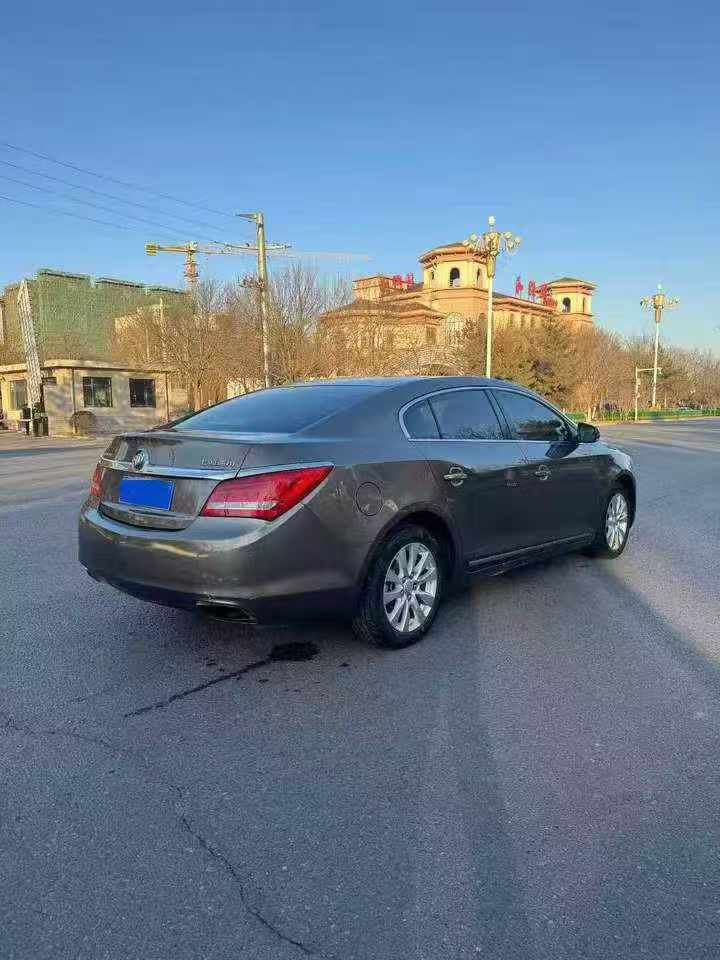 保定15年别克君越8