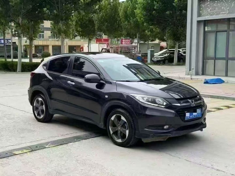 聊城17年本田缤智3