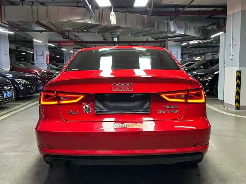 成都15年奥迪A38