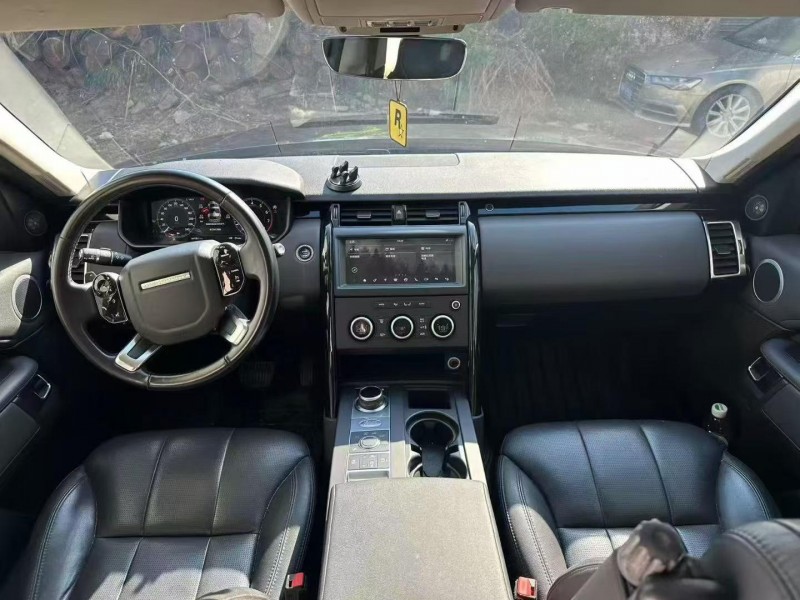 广州21年路虎发现5