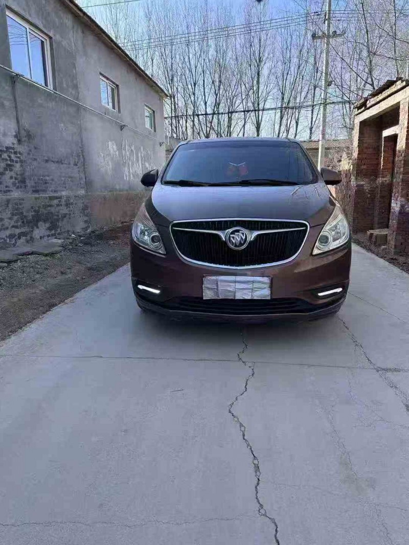 东营19年别克GL81