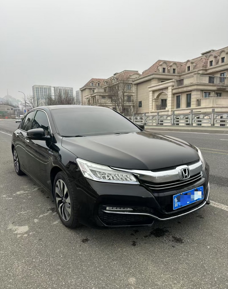 青岛18年本田雅阁2