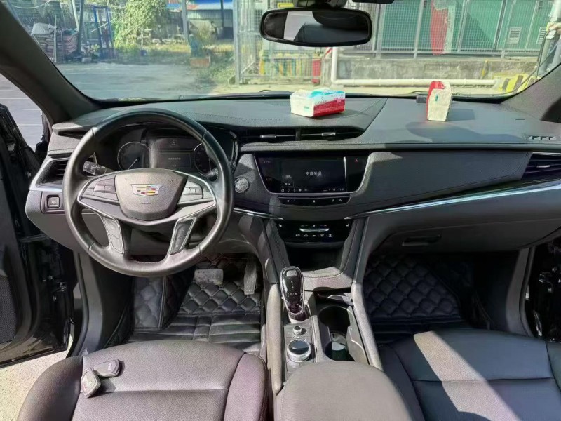 广州20年凯迪拉克XT54
