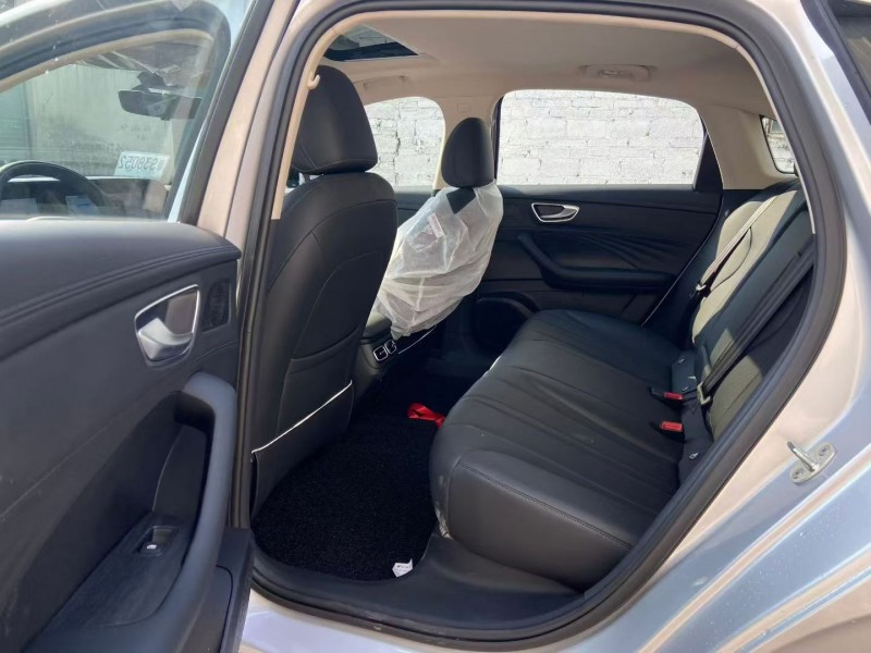 广州25年荣威D75