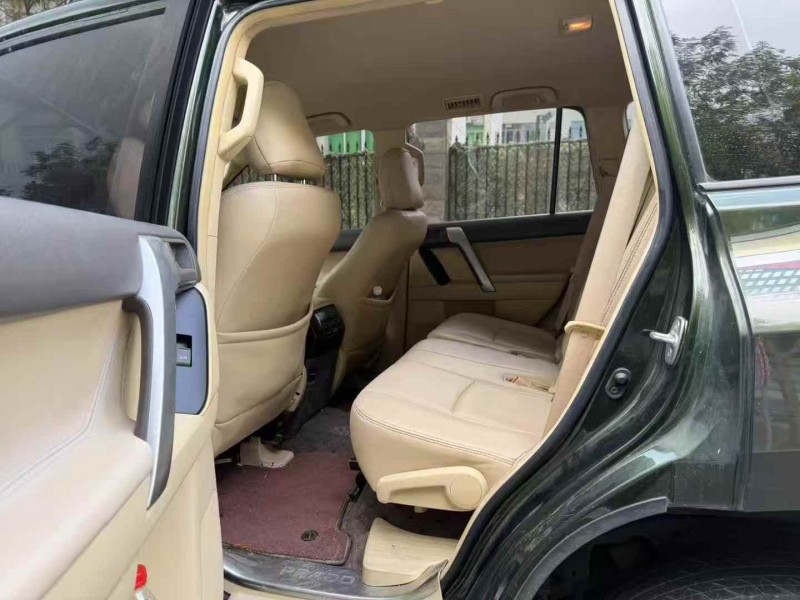 广州15年丰田普拉多4