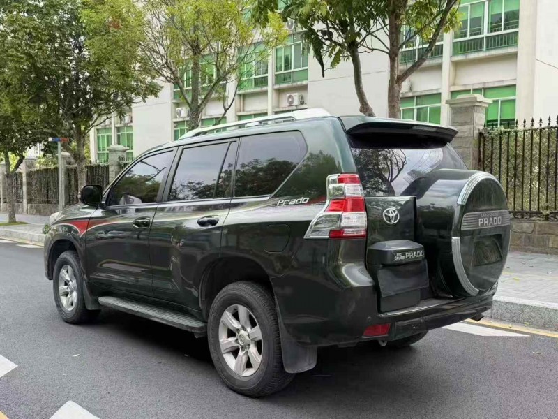 广州15年丰田普拉多7