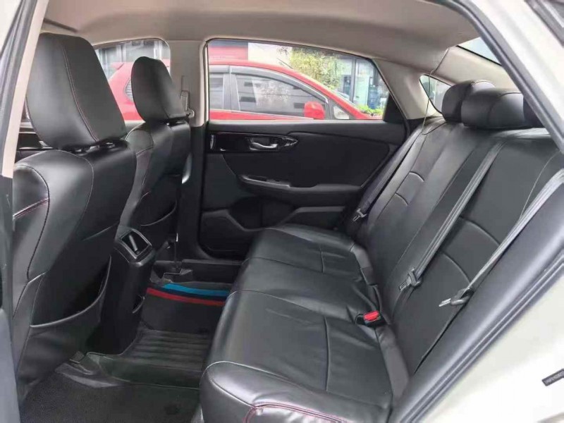 广州19年本田凌派5