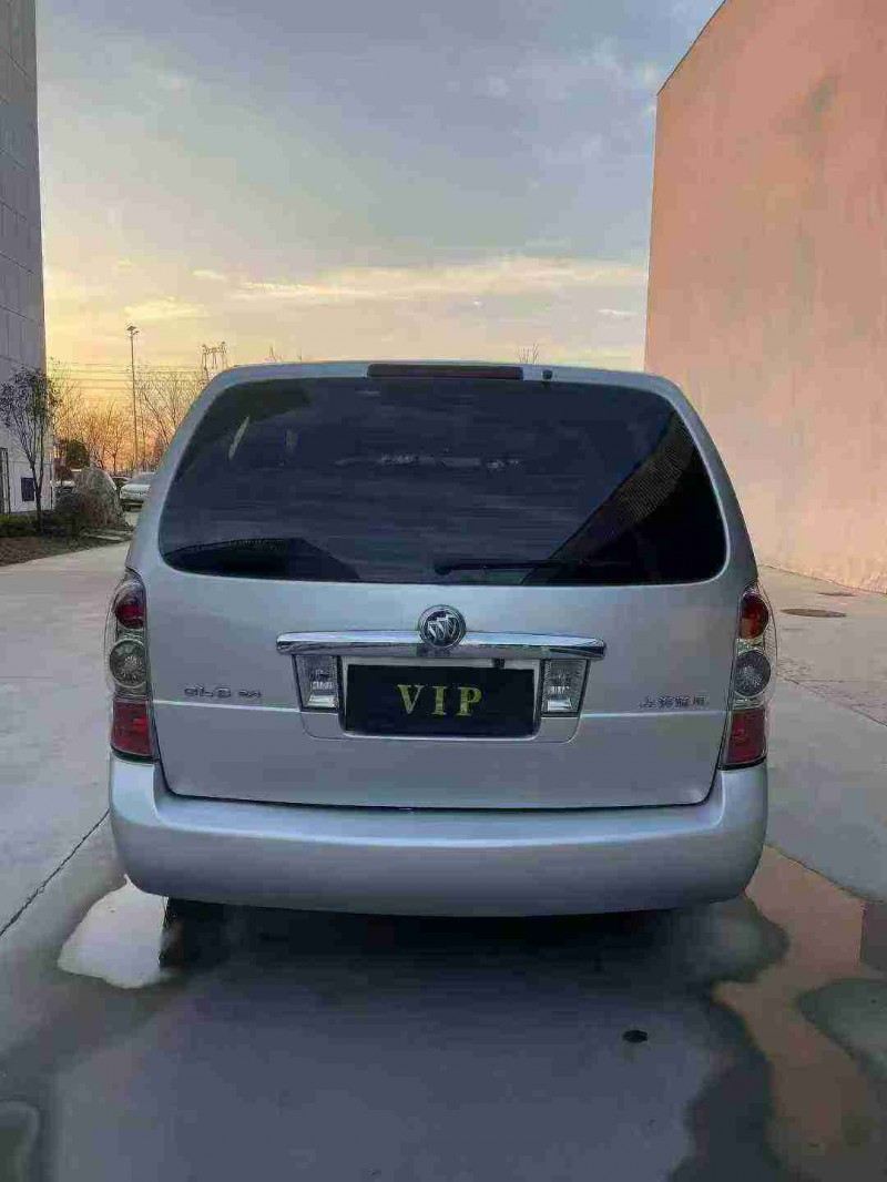 徐州13年别克GL89