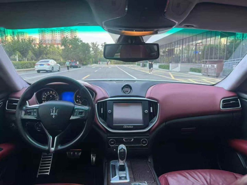 东营16年玛莎拉蒂Ghibli5