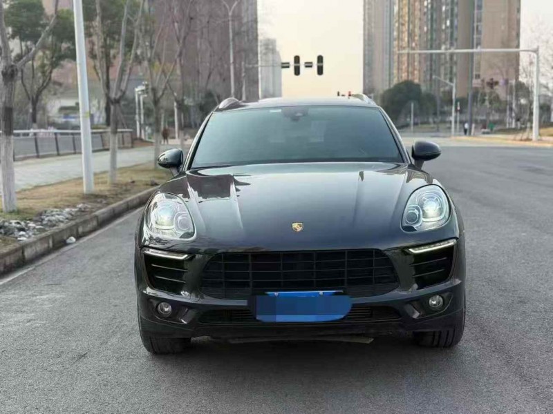 荆州18年保时捷Macan1