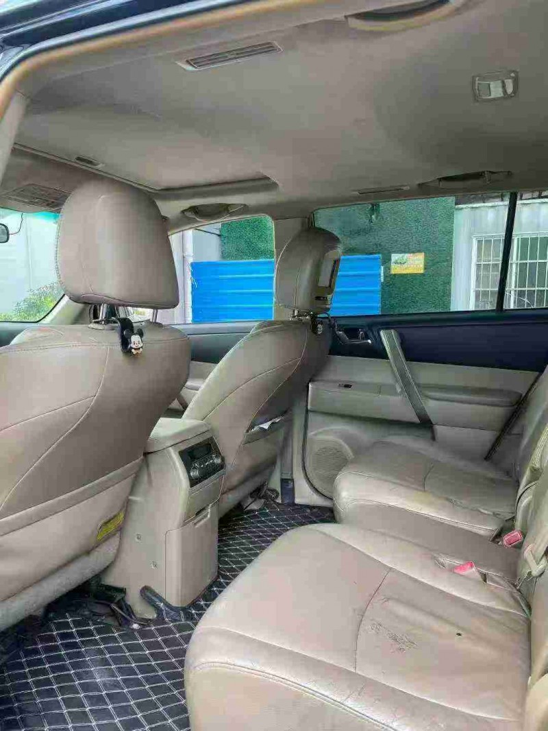 徐州11年丰田汉兰达7