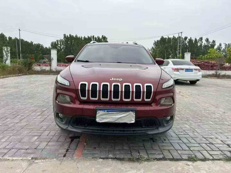 徐州16年Jeep自由光1