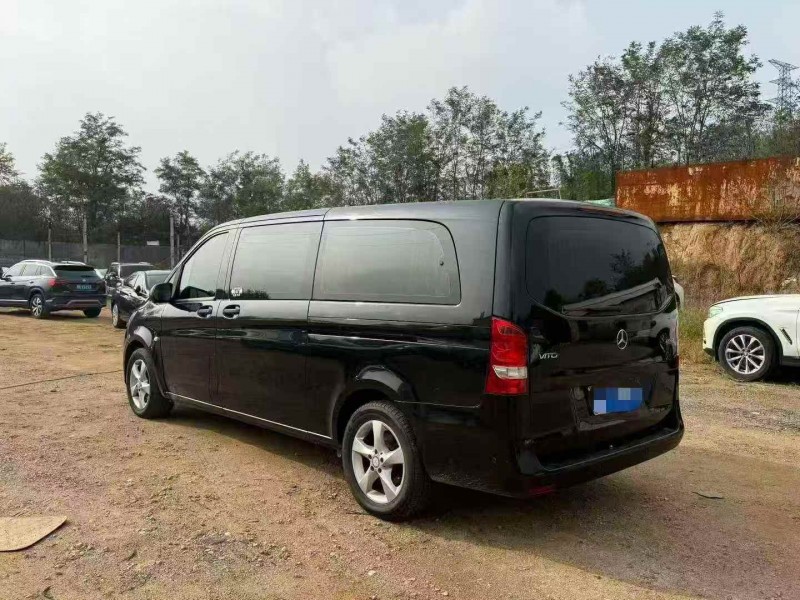 枣庄18年奔驰威霆7