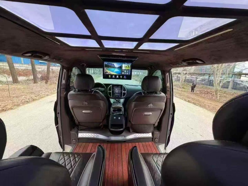 菏泽20年奔驰METRIS7