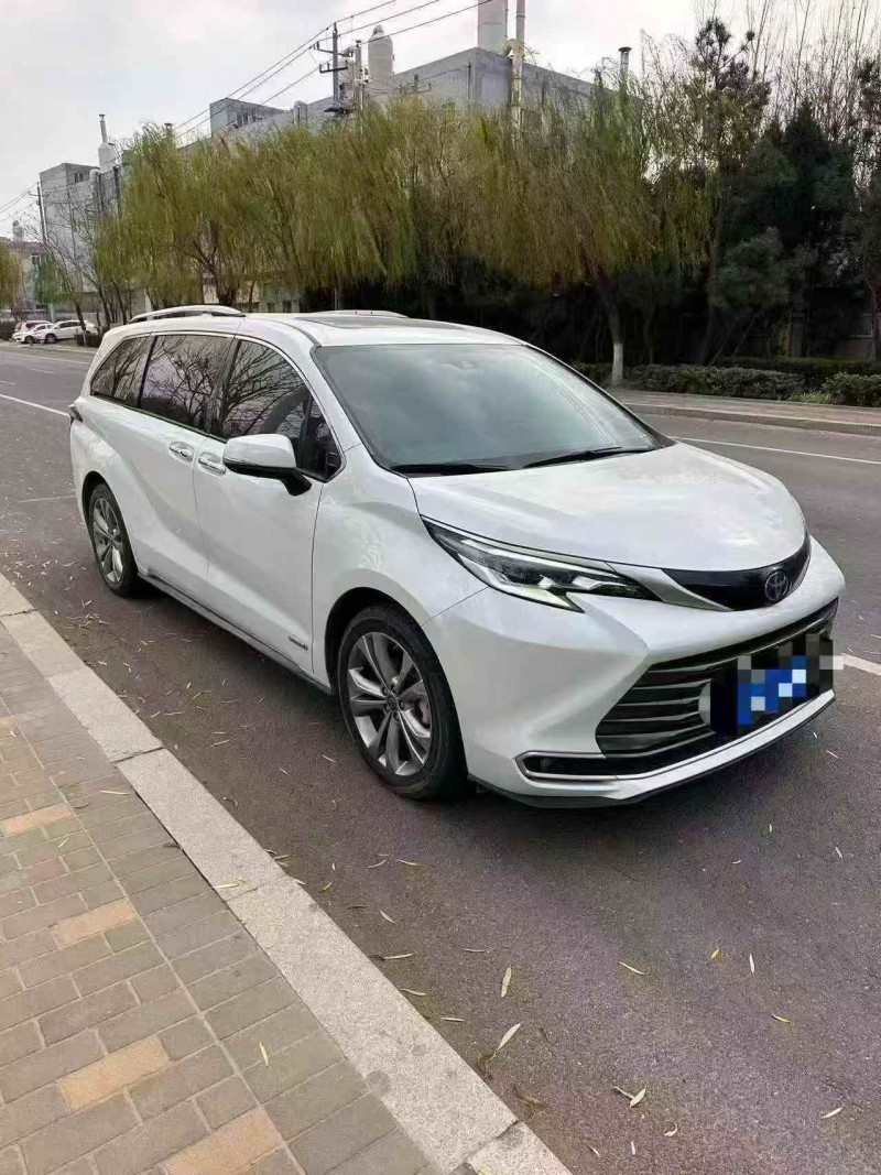 潍坊24年丰田塞纳2