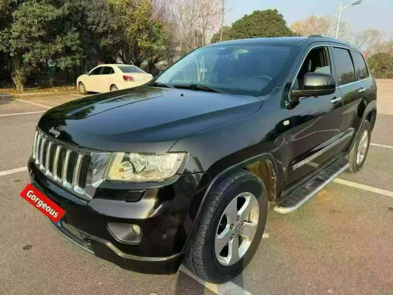 烟台12年Jeep大切诺基2