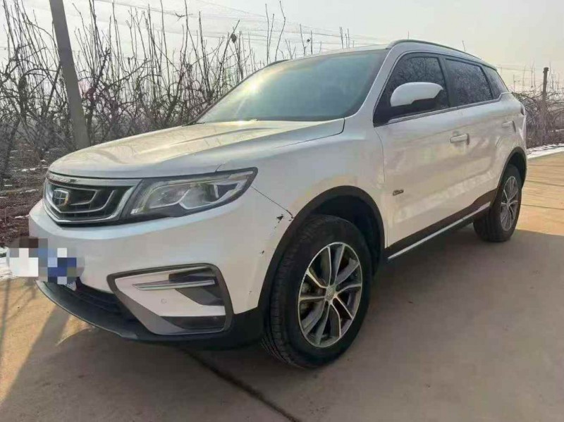 济宁19年吉利博越2