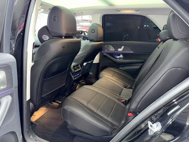 成都23年奔驰GLC4