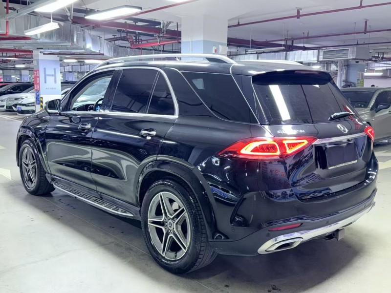 成都23年奔驰GLC5