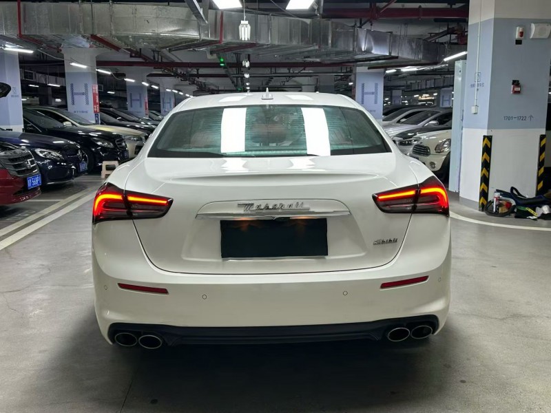 成都21年玛莎拉蒂Ghibli6