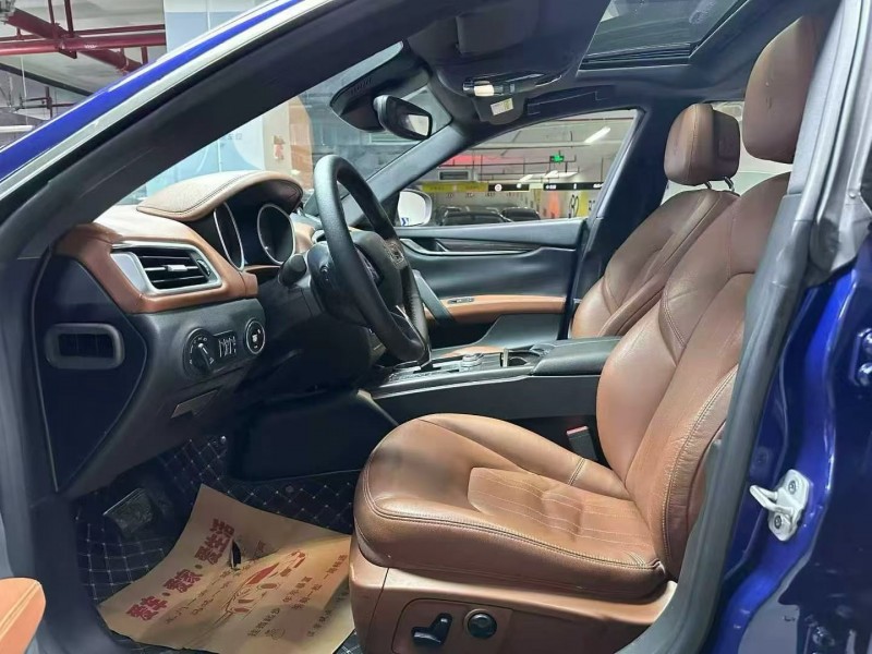 成都19年玛莎拉蒂Ghibli3