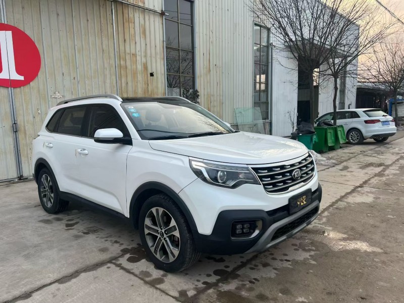 徐州20年起亚智跑2