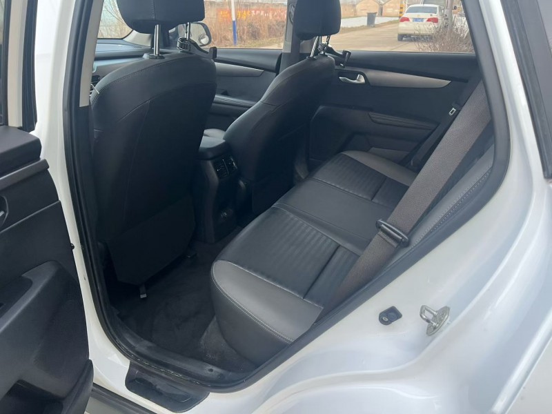 徐州20年起亚智跑6