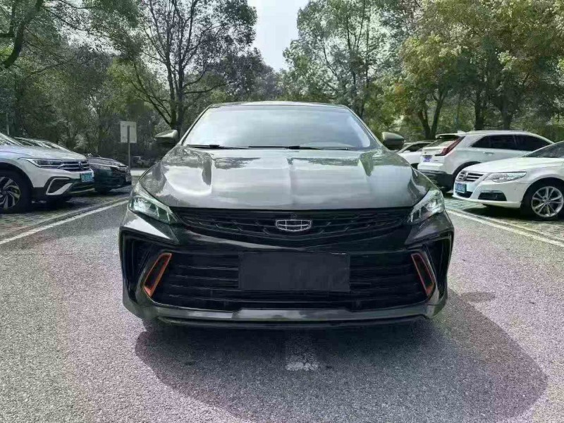 岳阳23年吉利缤瑞1