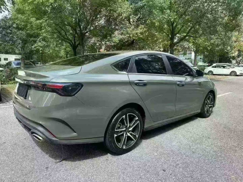 岳阳23年吉利缤瑞8